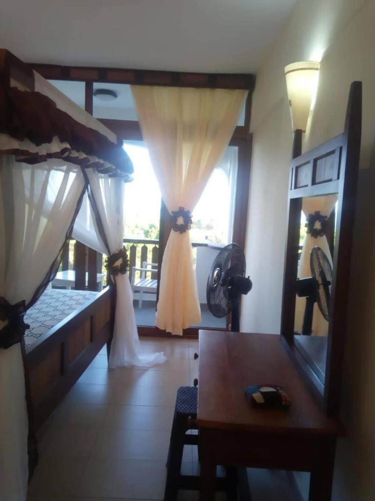 Golden Sands Resort Diani Beach Extérieur photo
